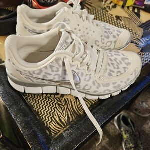 Nike Women's Leopard Print Athletic Shoes